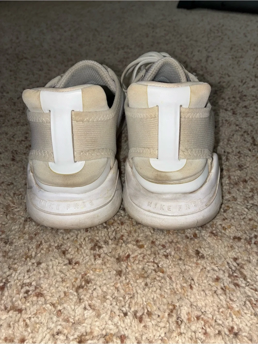 Nike Men's Cream/Black Athletic Training Shoes